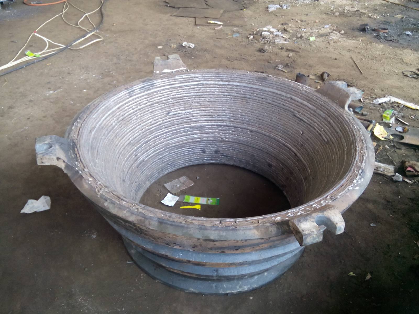 Rebuilding & Hard-facing Bowl Liner & Cone Crusher 4