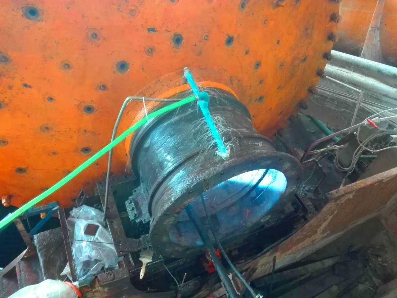 Repairing on ball mill Trunnion 1